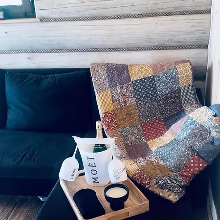 Holiday home Glamping Salas *