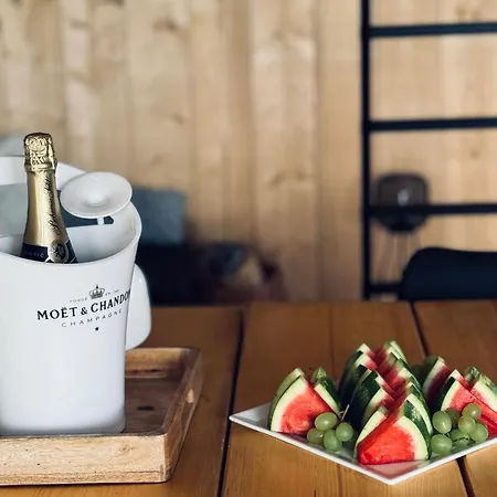 Dom wakacyjny Glamping Salas *