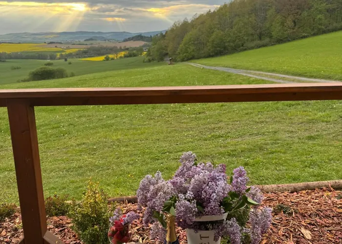 Glamping Salas Ferienhaus Mochtin